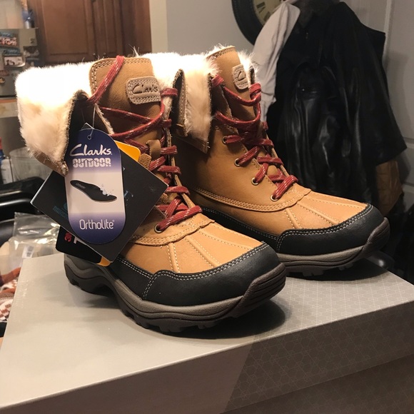 clarks arctic venture boots